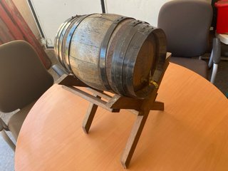 Barril de vermut de madera