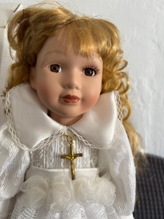 Muñeca Porcelana Primera Comunión