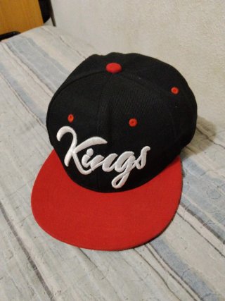 Gorra Kings Negra y Roja