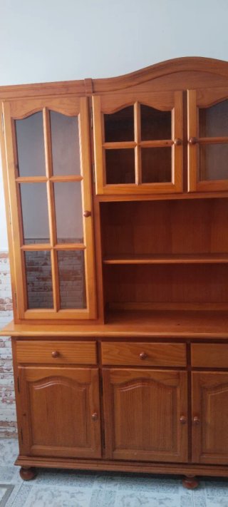 Mueble salón madera provenzal vitrina