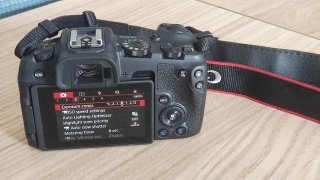 Canon EOS RP Cuerpo + Batería y Cargador