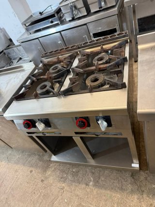 Cocina industrial 4 fuegos