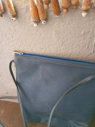 Bolso bandolera azul con perro