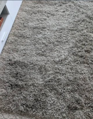 Alfombra pelo alto gris