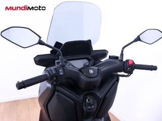 YAMAHA X-MAX 125