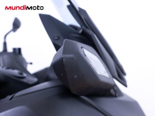 YAMAHA X-MAX 125