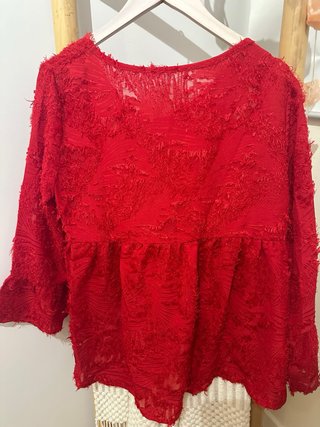 Elegante camisa roja talla S