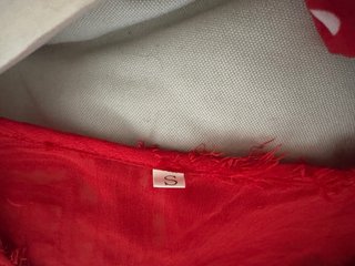 Elegante camisa roja talla S