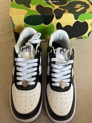 Bapesta Zapatillas Negras y Blancas
