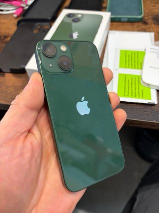 iPhone 13 mini verde excelente