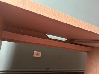 Escritorio IKEA MALM con tablero extraíble