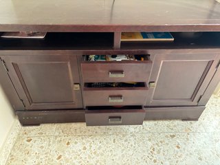 Mueble TV madera marrón