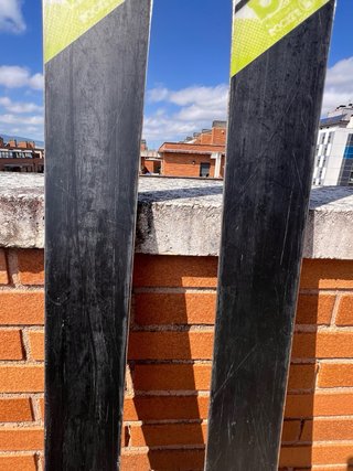 Esquís K2 Wayback + Fijaciones Dynafit + pieles k2
