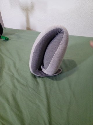 Almohada cervical viscoelástica gris