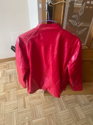 Chaqueta roja