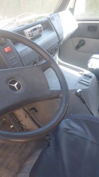 Mercedes-Benz mb 140