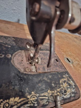 Máquina de coser Singer antigua