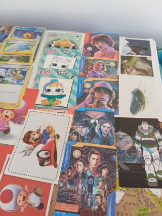 Lote 28 cartas/cromos variados
