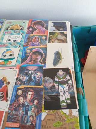 Lote 28 cartas/cromos variados
