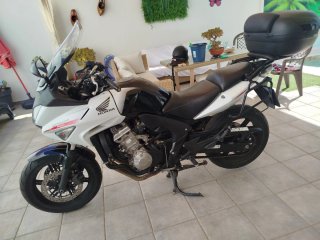 Honda CBF600S limitada.
