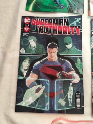 Lote 8 comics superman excelente estado
