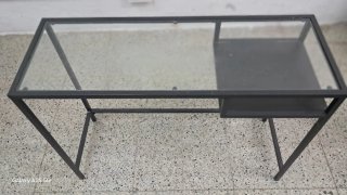 Mesa Escritorio Cristal y Metal Negra hay 2 unidad