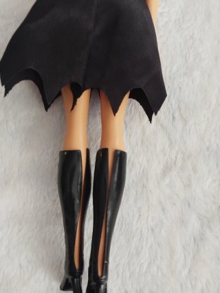 Barbie Bruja Halloween Vestido Rosa Botas