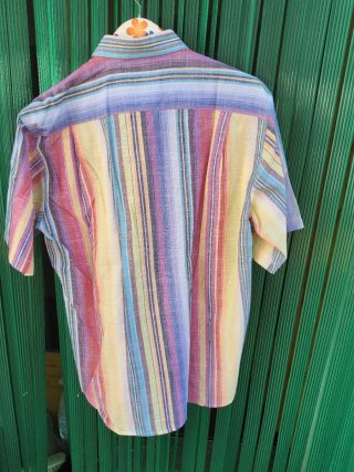 Camisa de verano a rayas multicolor