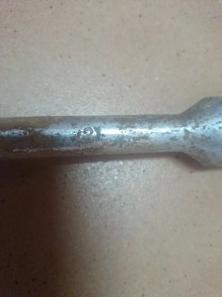 Llave de cruz para coche
