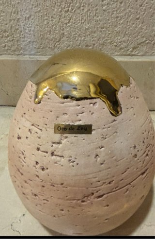 3 Esculturas Huevo Cerámica Dorado
