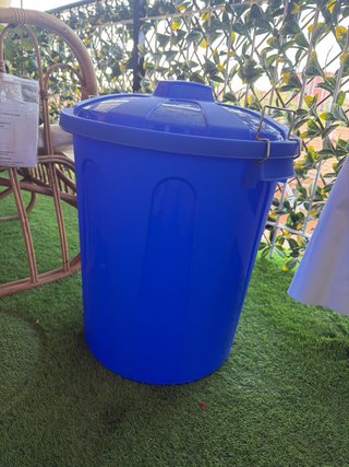 Cubo de basura azul 51L