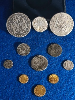 Gran Lote numismático, plata y oro