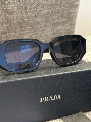 Occhiali da sole Prada neri