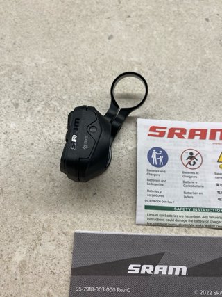 SRAM pod ultimate AXS (ambos lados)
