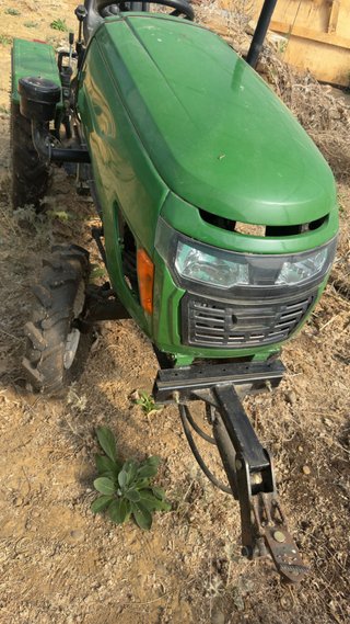 Tractor T30 con aperos