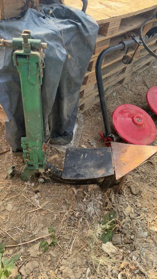 Tractor T30 con aperos