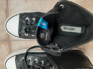 Zapatillas MTNG punta de goma negras