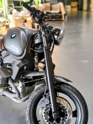 BMW R850R cafe racer