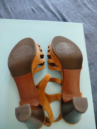 Sandalias Chie Mihara Marrones