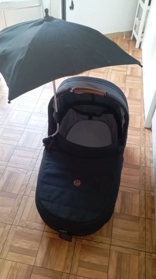 Cuco de paseo con funda de piqué marca mutsy