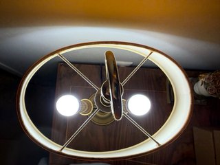 Lámpara de mesa latón Industrias Teluan