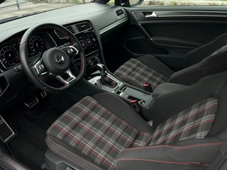Volkswagen Golf VII 2.0 TSI 245 CV GTI Performance