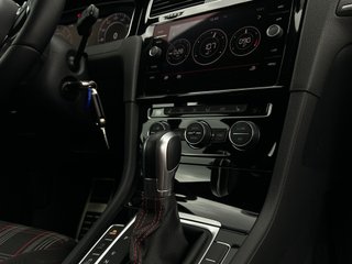Volkswagen Golf VII 2.0 TSI 245 CV GTI Performance