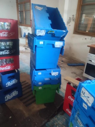 Cajas transportadoras Makro verdes