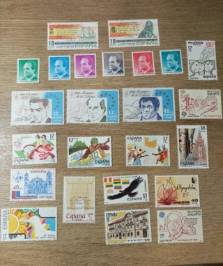 1985. 24 Sellos España.