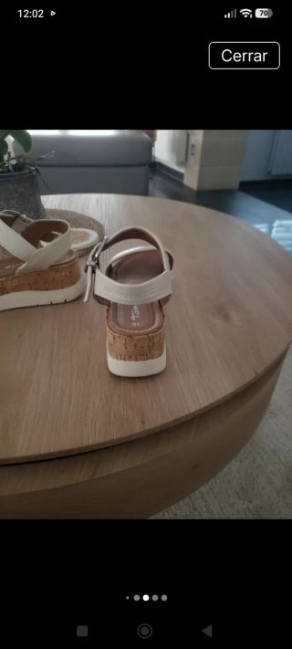Sandalias blancas cuña