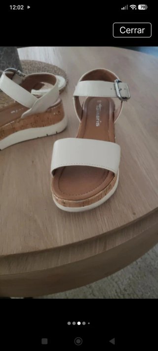 Sandalias blancas cuña