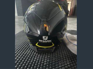 Casco Integral Shark Negro/Amarillo