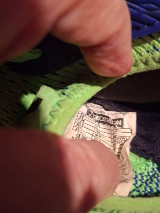 Botas de fútbol  niño azules y verdes, talla 36