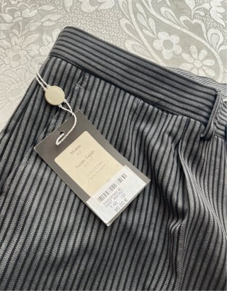Pantalón de chaqué gris
